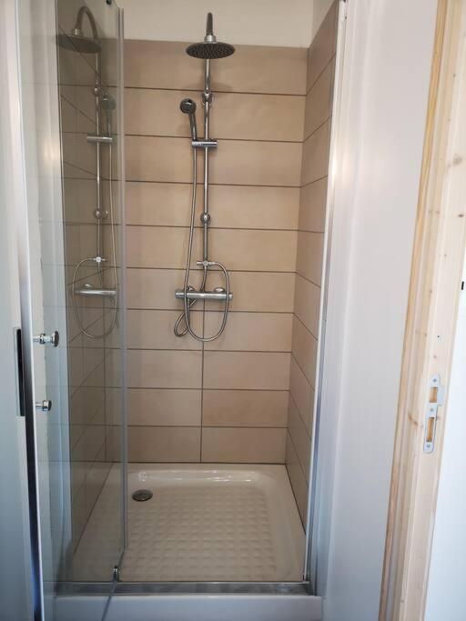 T2 - Appartement 1 Chbre Уисан Екстериор снимка